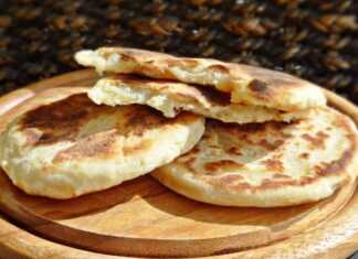 Πίτες ψωμιού στο τηγάνι