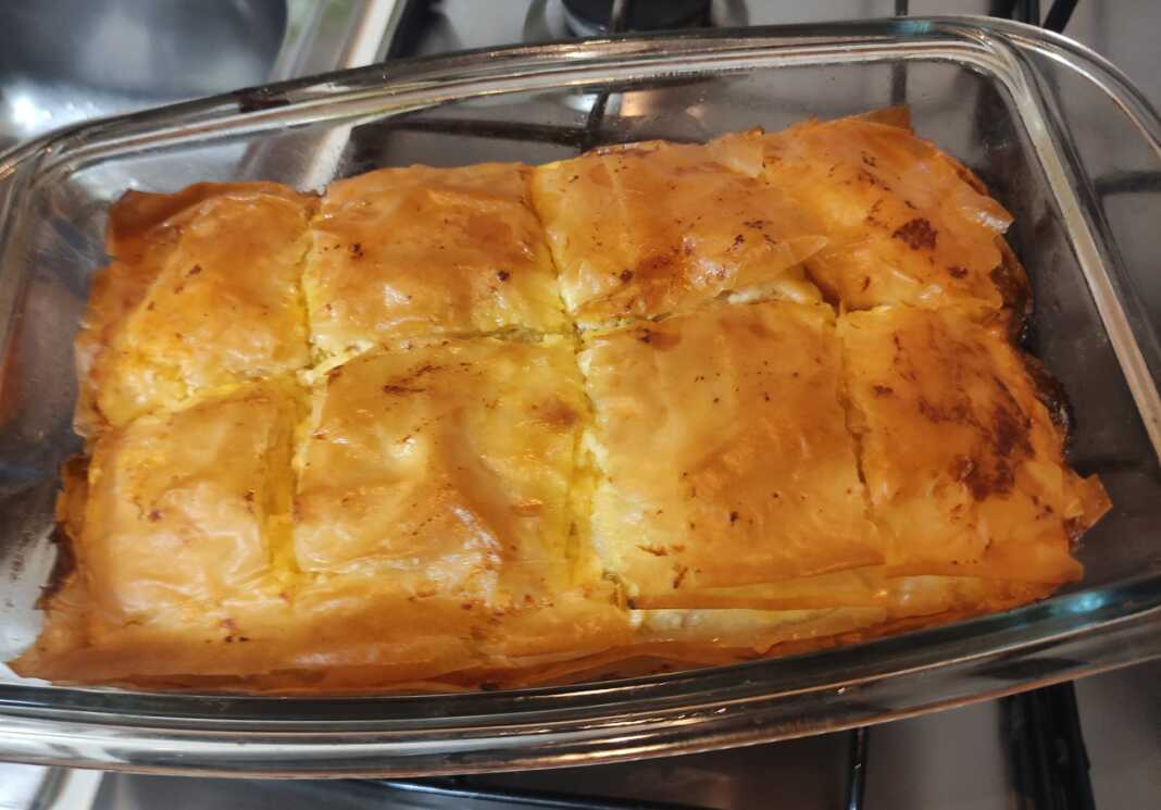 τυρόπιτα με φέτα και γιαούρτι