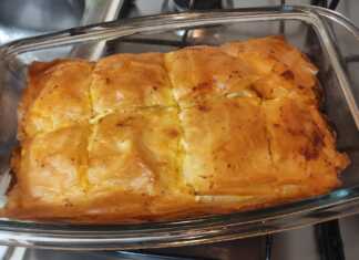 τυρόπιτα με φέτα και γιαούρτι