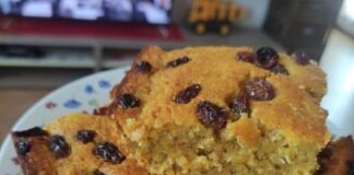 Κέικ με μανταρίνι-πορτοκάλι και σταφίδα