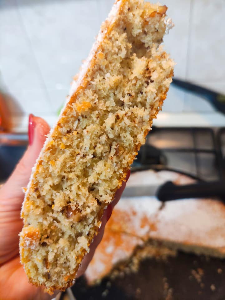 κέικ σιμιγδάλι με καρύδια