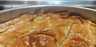 νηστίσιμη πρασοπατατόπιτα,