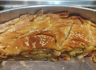 νηστίσιμη πρασοπατατόπιτα,