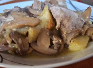 χοιρινό λεμονάτο με πατάτες και μανιτάρια