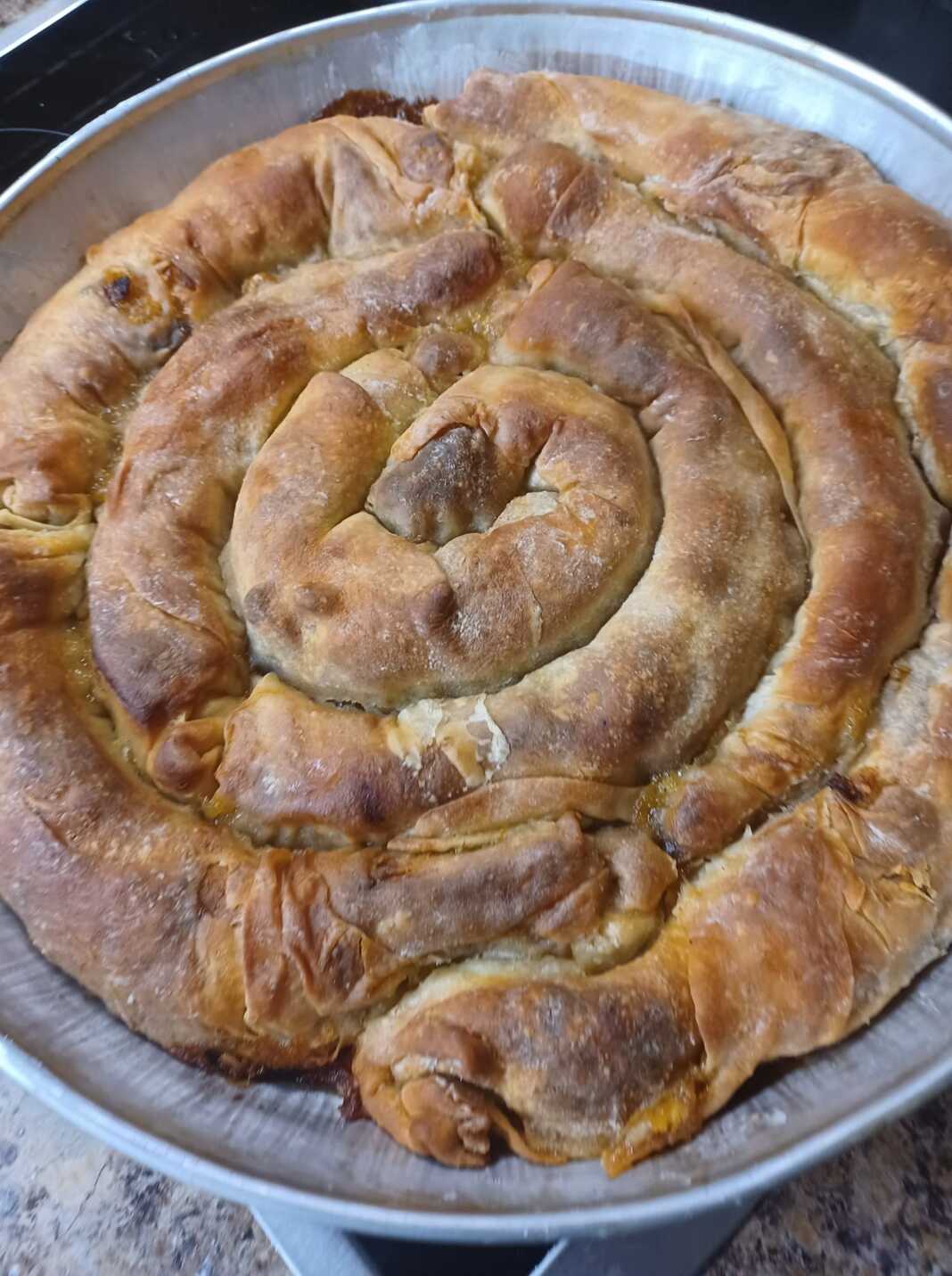 glikia-Kolokithopita Ενα ταψί χρυσαφένιας γλυκιάς κολοκυθόπιτας