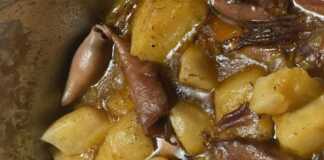 Καλαμαράκια με πατάτες στην κατσαρόλα