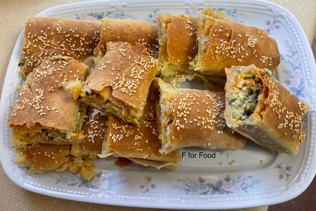 kolokithoprasotiropita Κολοκυθοκαροτοπρασοτυροπιτα