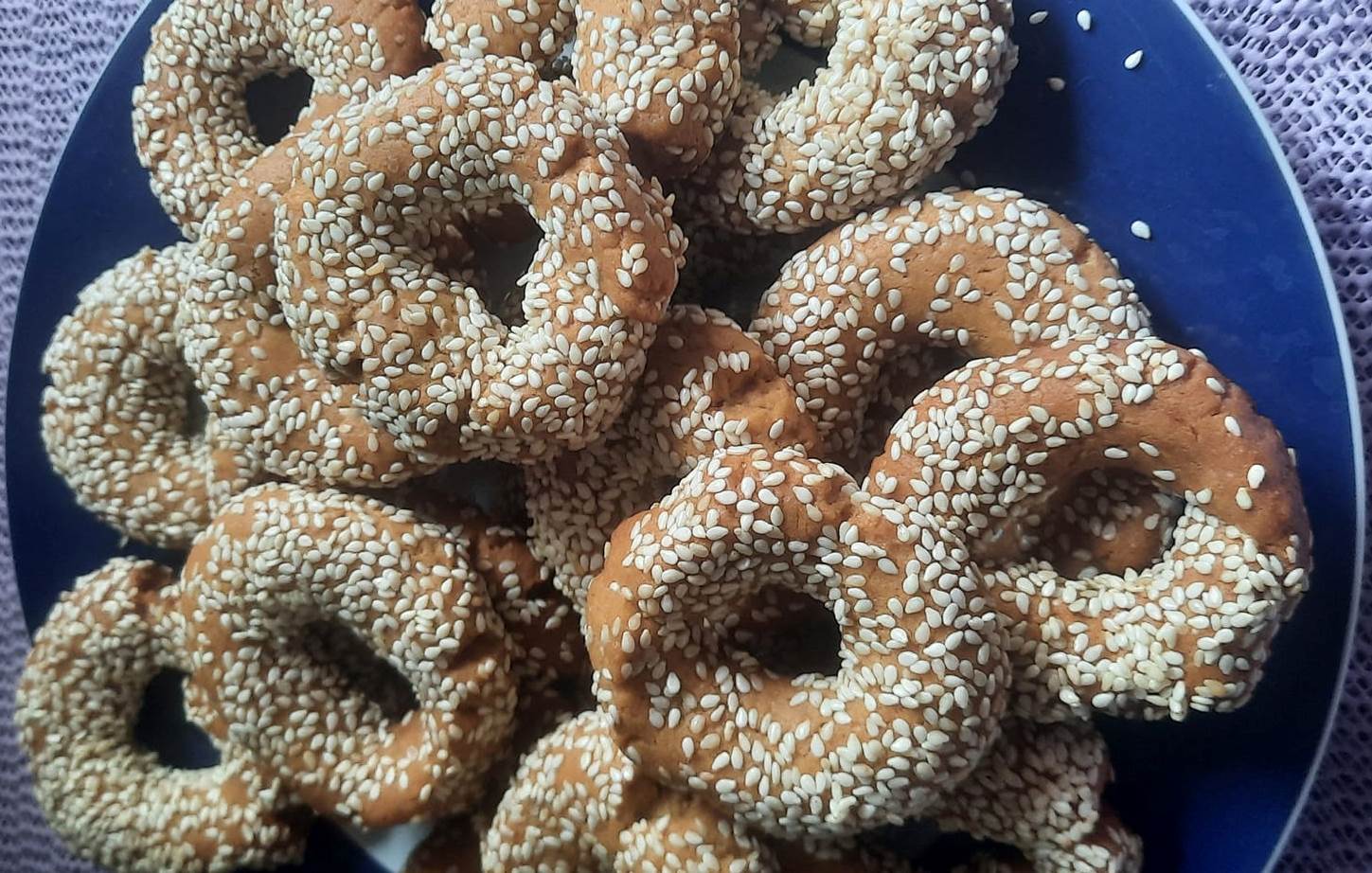 νηστίσιμα κουλουράκια με σουσάμι