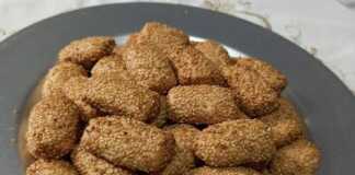 Μπισκοτάκια σουσαμένια μπουκίτσες