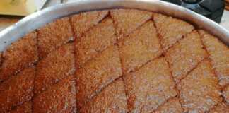 Μελαχρινή με Καρύδια