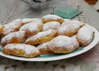 Εύκολο νηστίσιμο σκαλτσούνι με λουκουμι και καρύδι νηστίσιμα σκαλτσούνια