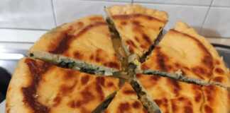 πίτα στο τηγάνι με χόρτα και φέτα