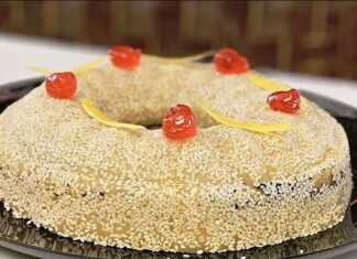 Εύκολος, αέρινος και δροσερός σιμιγδαλένιος χαλβάς λεμονιού (1:2:3:4), με τέλεια αφράτη υφή και γευστική έκπληξη από νιφάδες μαύρης σοκολάτας κουβερτούρας στο κέντρο. Ιδανικός για επιδόρπιο.