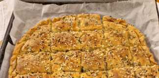 Σπανακοτυρόπιτα με "ψευτοσφολιάτα