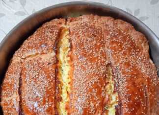 Τυρόπιτα με σφολιάτα, φέτα και κίτρινα τυριά