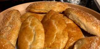 Τυρόπιτες & Κασερόπιτες