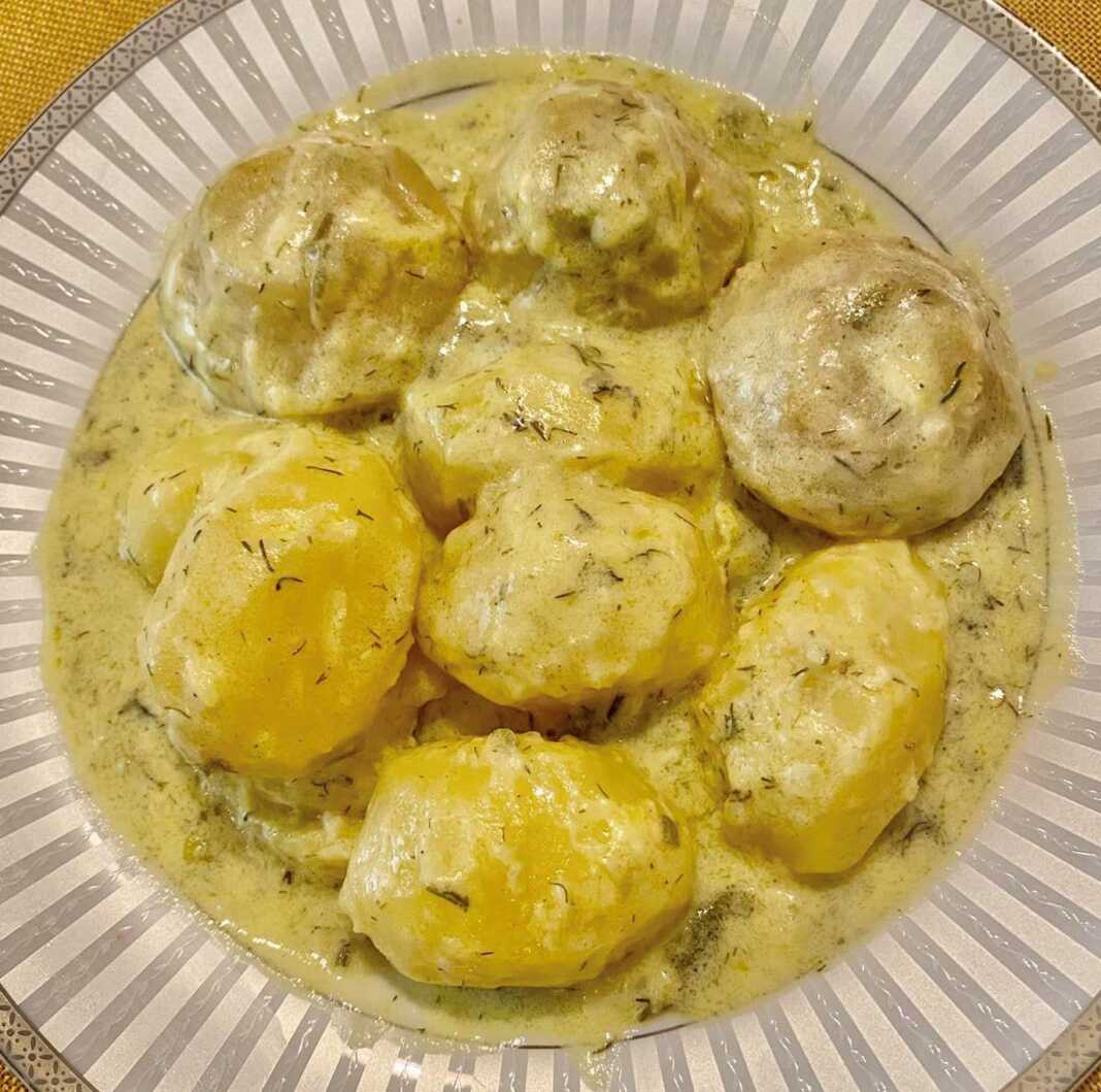 Αγκινάρες με πατάτες αυγολέμονο