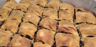 χορτοτυρόπιτα με διαφορά χόρτα