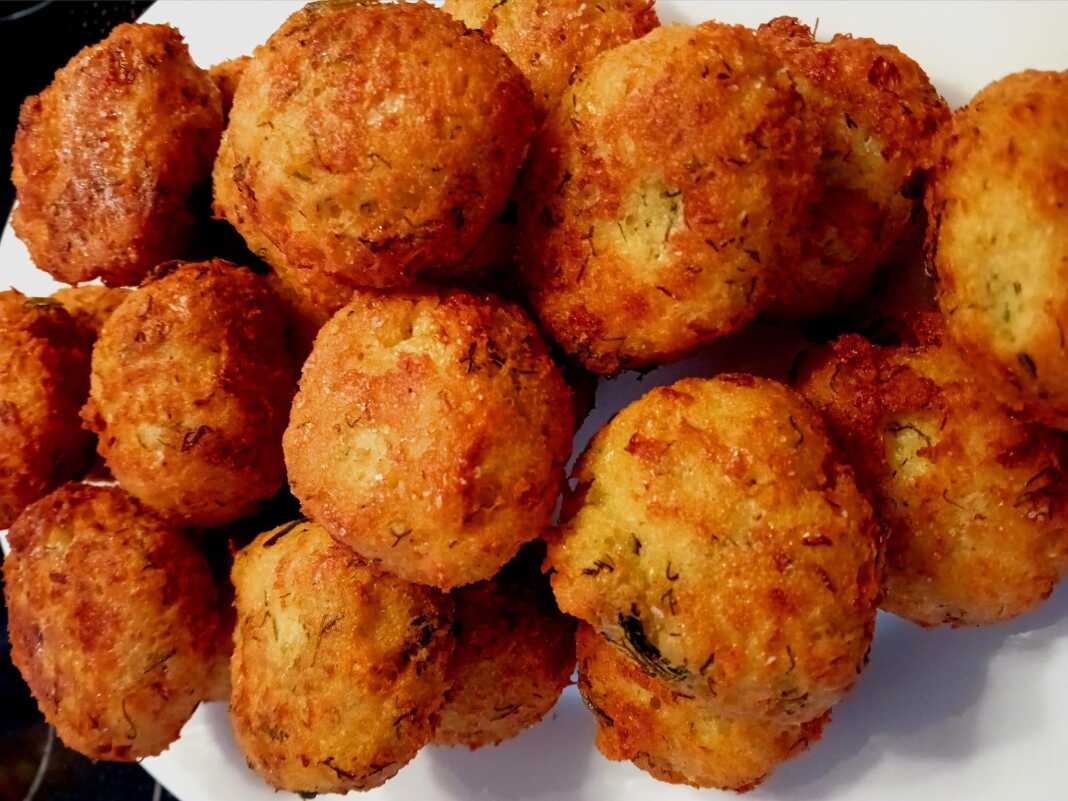 Κεφτεδάκια Ψωμιού