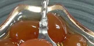 Γλυκό του κουταλιού κουμ κουάτ