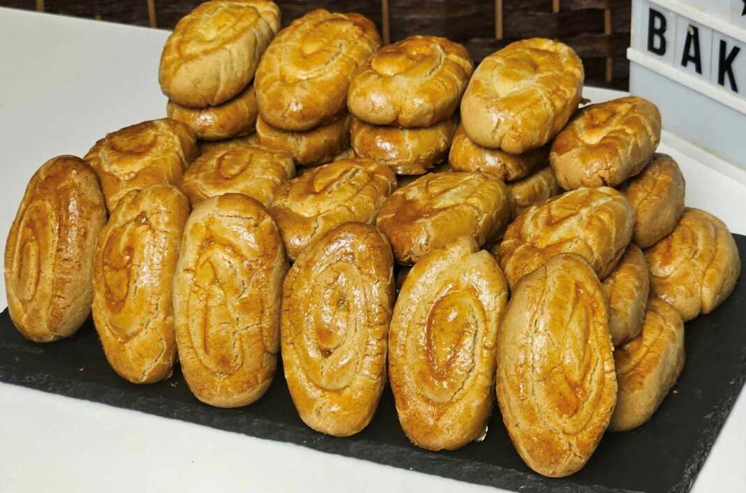 Πασχαλινά κουλουράκια