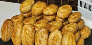 Πασχαλινά κουλουράκια