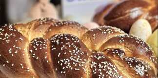 Πασχαλινά Τσουρέκια