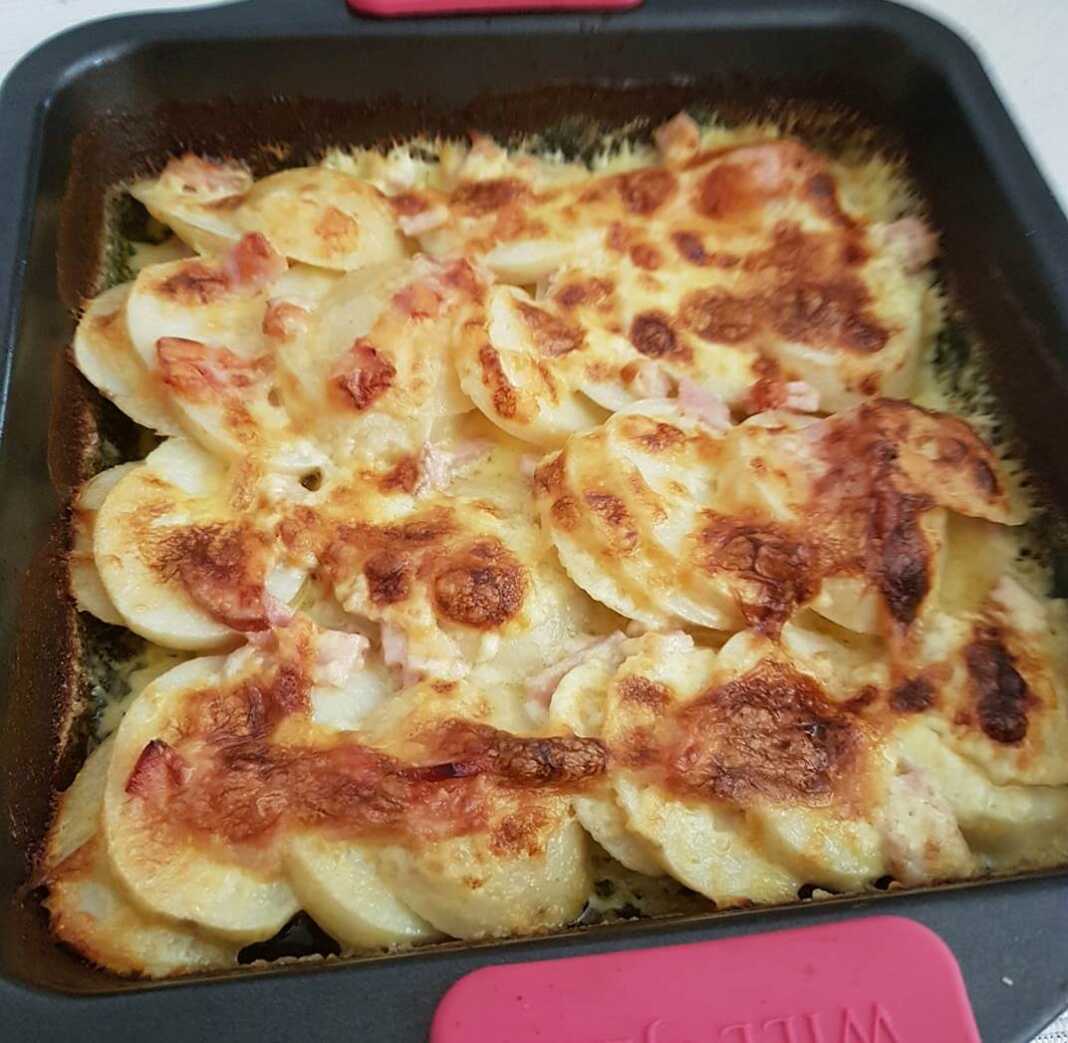 Πατάτες με κρέμα γάλακτος στο φούρνο