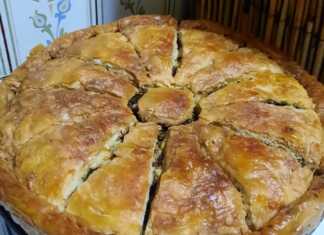 Χρυσαφένια, παραδοσιακή σπανακοτυρόπιτα με χειροποίητο λεπτό φύλλο και πλούσια γέμιση από σπανάκι, μυρωδικά και φέτα