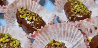 Σπιτικά γλυκάκια με τσουρέκι