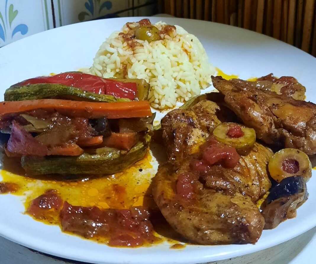 stithos kotopoulo me laxanika Στήθος κοτόπουλο με λαχανικά