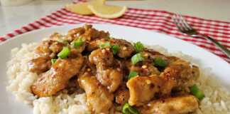 Τηγανιά Κοτόπουλο με σάλτσα Λεμονιού 