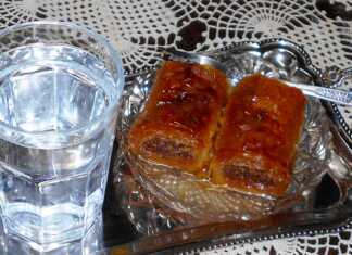 Μπακλαβάς Τυλιχτός