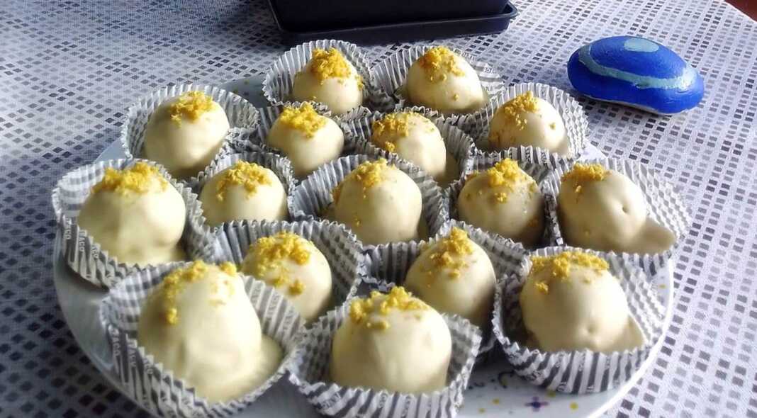 Τρουφάκια λεμονιού