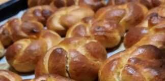 τσουρεκάκια