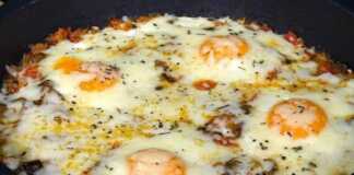 αυγά με κρεμμύδια και μανιτάρια