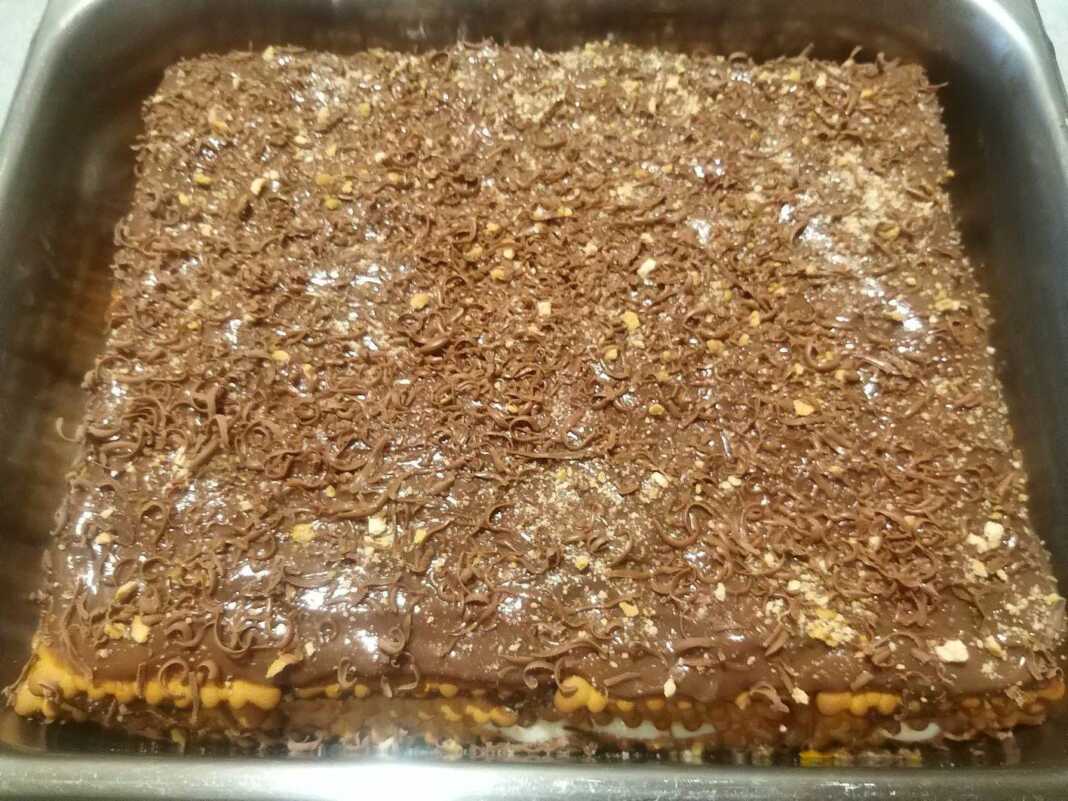 gliko psigeiou me marmelada fraoula Γλυκό ψυγείου με μπισκότα