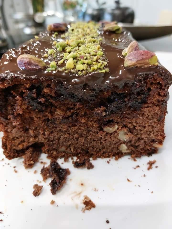 Κέικ σοκολάτας με αλεύρι ολικής μέλι και ελαιόλαδο