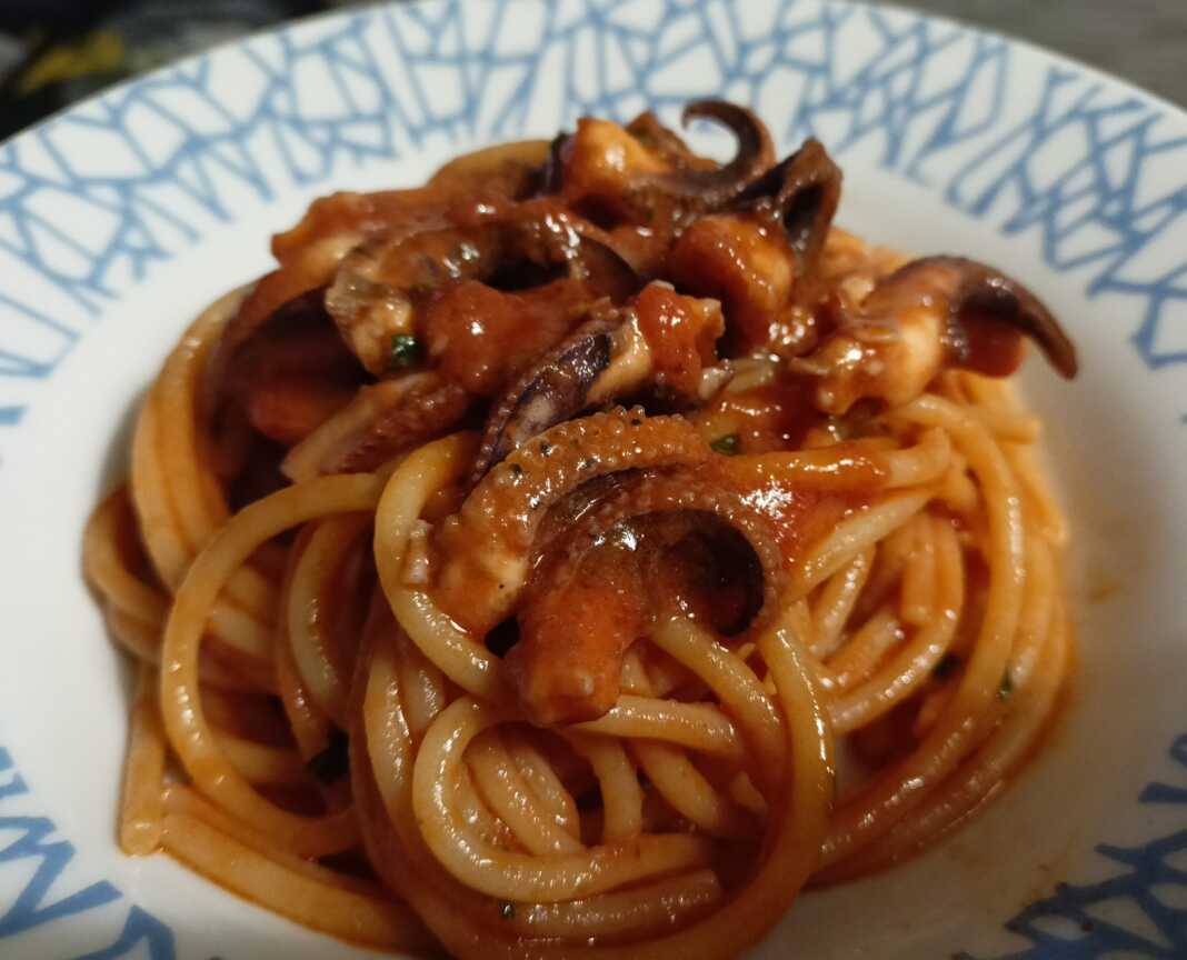 Μακαρονάδα με χταπόδι