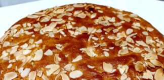 Μηλόπιτα με σοκολάτα και αμύγδαλα