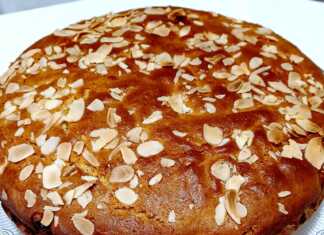 Μηλόπιτα με σοκολάτα και αμύγδαλα