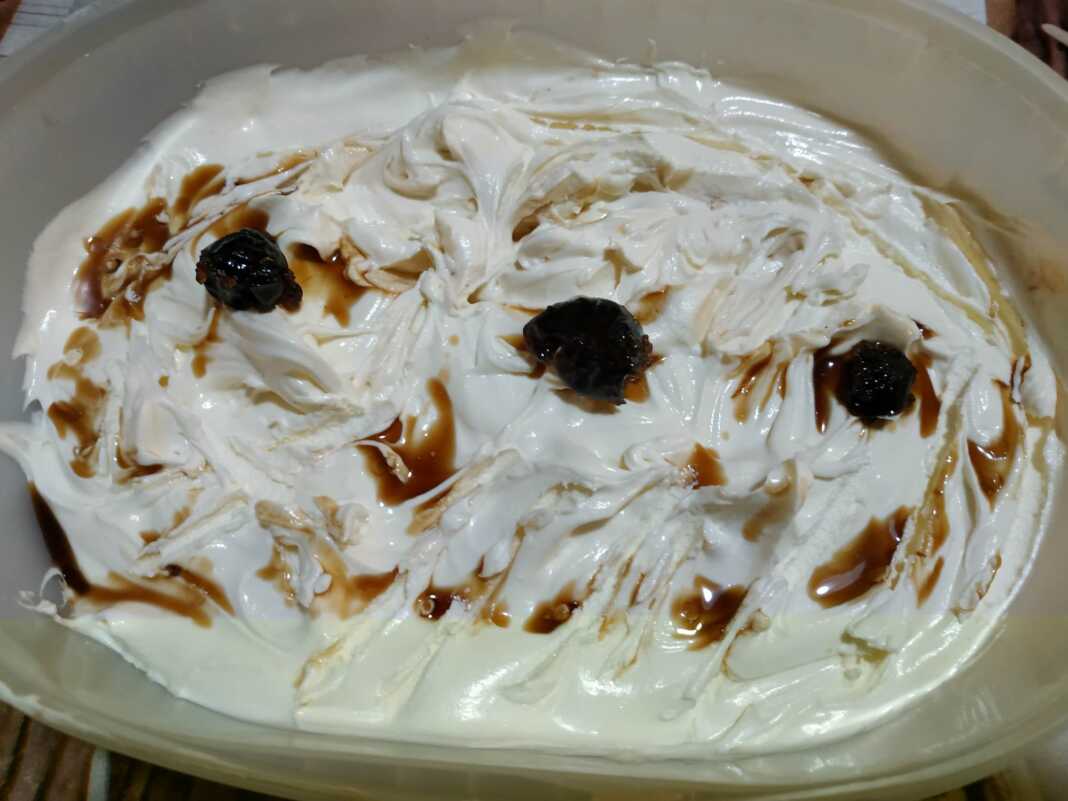 pagoto kaimaki gefsi mastixas Παγωτό Καϊμάκι με Μαστίχα