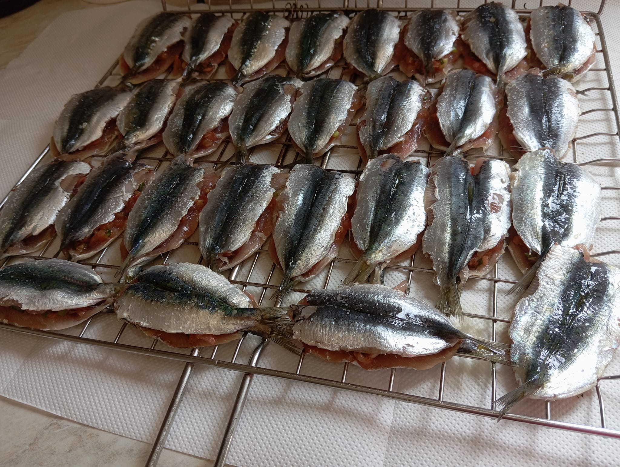 Σαρδέλες παντρεμένες γεμιστές