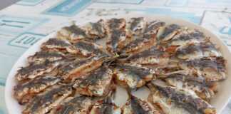 Σαρδέλες παντρεμένες γεμιστές