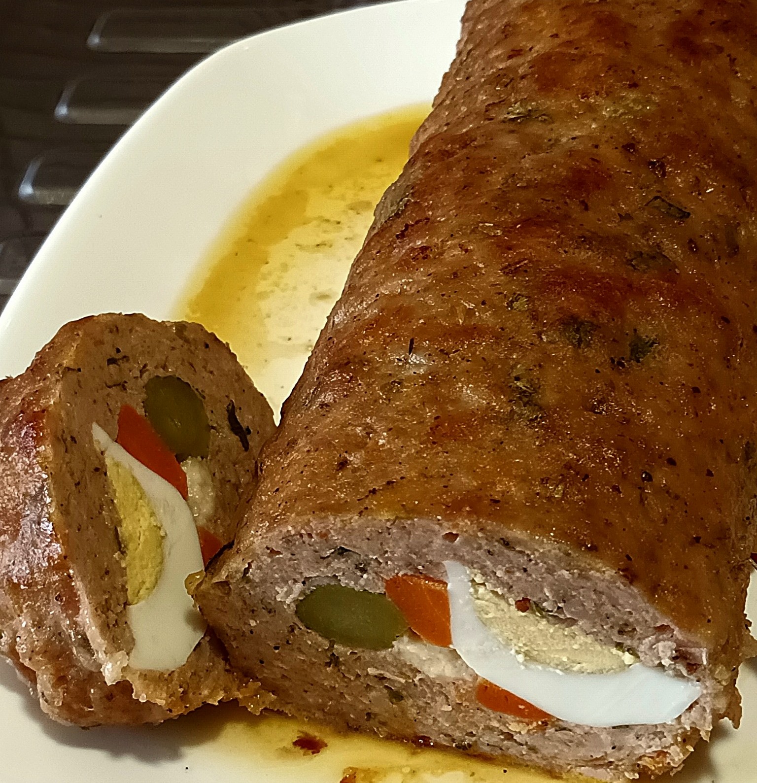 Ρολό Κιμά γεμιστό