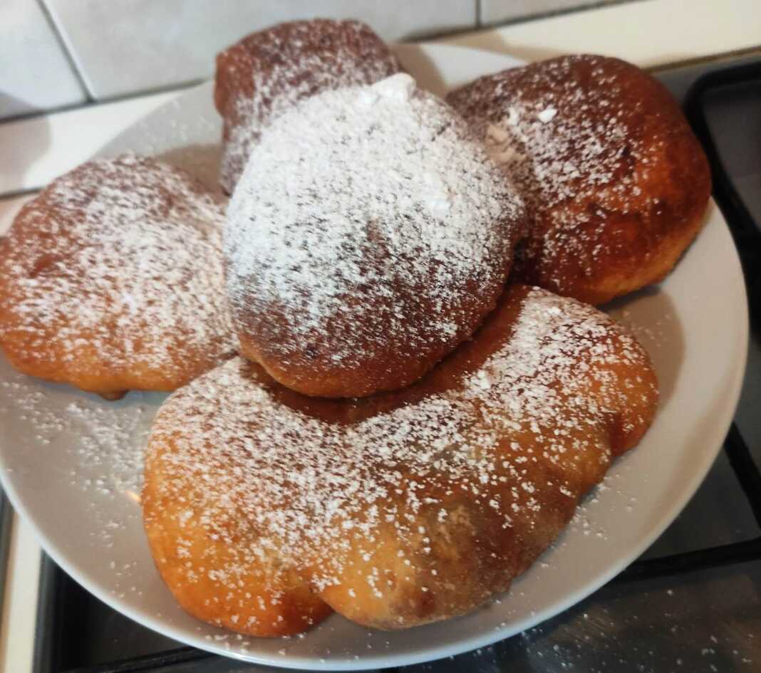 Τηγανίτες με μαρμελάδα