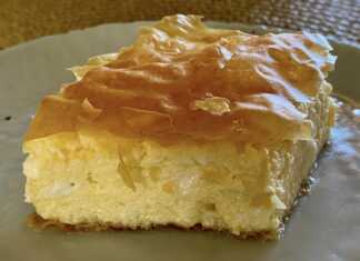 Τυρόπιτα με μπεσαμέλ