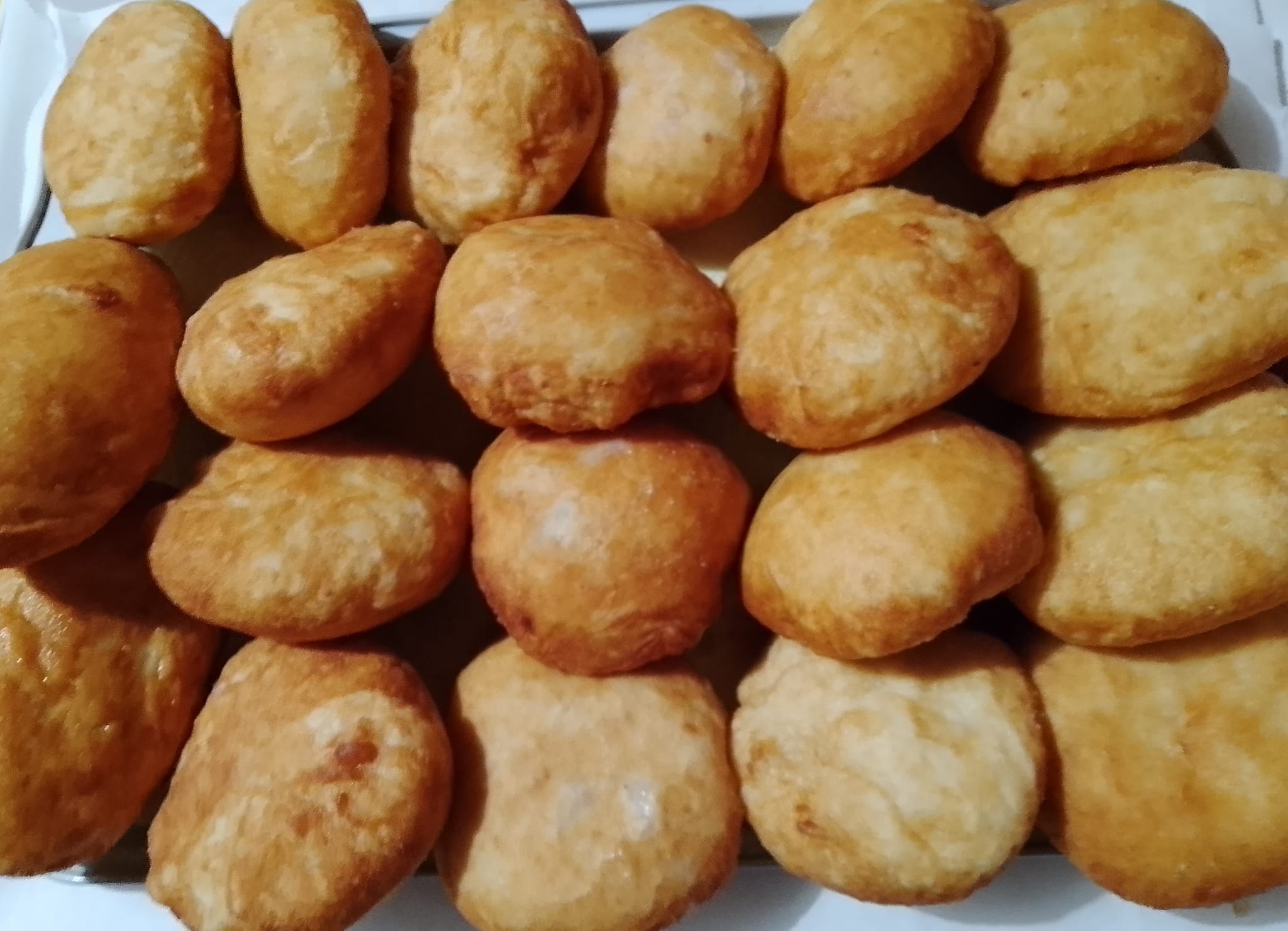 Γεμιστά ζαμπονοτυροπιτάκια