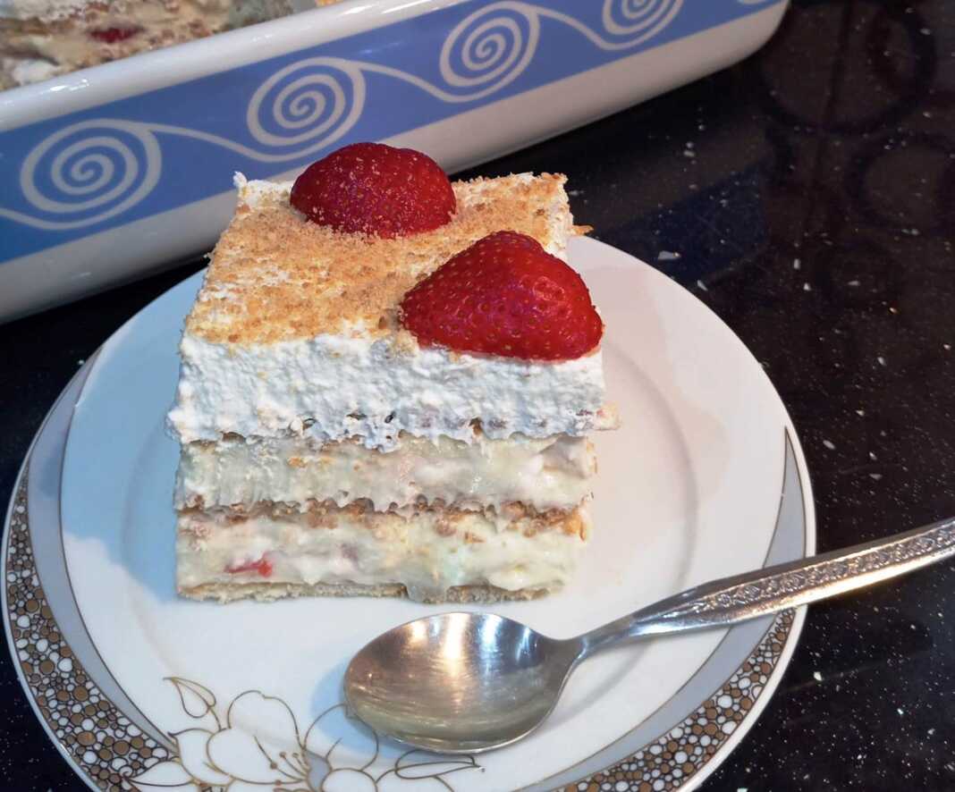 Γλυκό Ψυγείου με Φράουλες