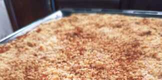 Καρυδόπιτα με Κρέμα και καρύδι Καρυδόπιτα με Κρέμα και καρύδι